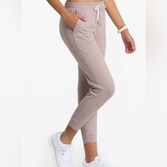 Vuori Performance Joggers Heathered Light Pink Medium - Picture 2 of 12